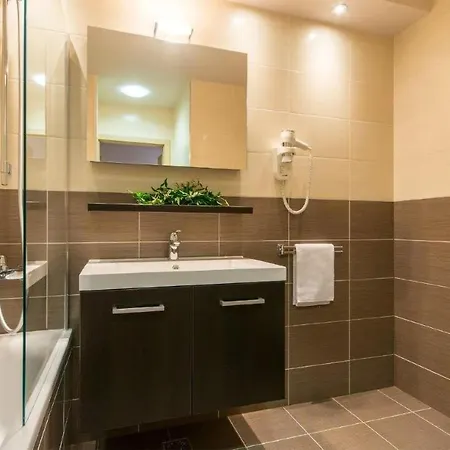 Lovely Apartment In Molunat * Molunat