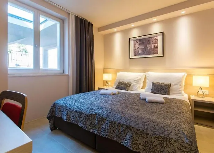 Lovely Apartment In Molunat Apartment