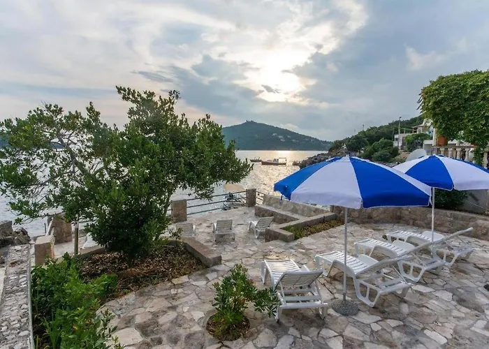 Lovely Apartment In Molunat Apartment Molunat